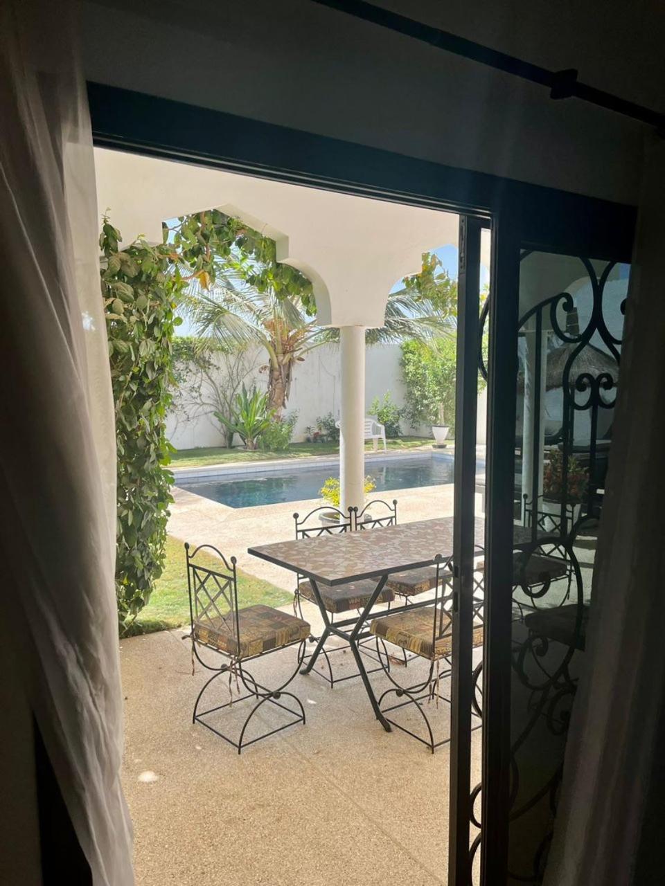 La Baraka, Extravagant Villa For 8 With Pool In Saly Gandigal Екстериор снимка
