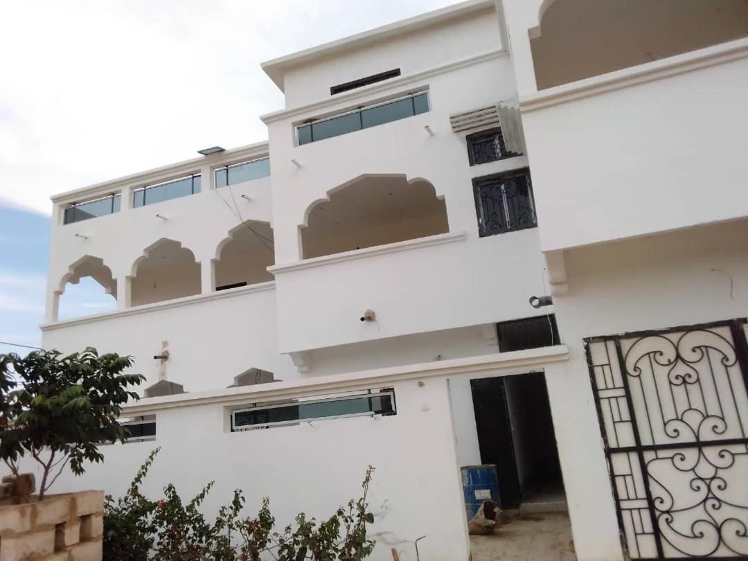 La Baraka, Extravagant Villa For 8 With Pool In Saly Gandigal Екстериор снимка